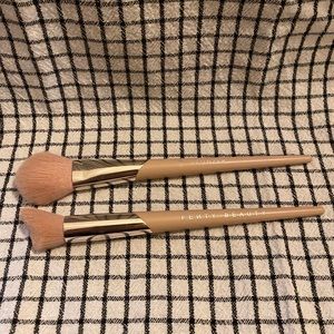 2 FENTY Brushes